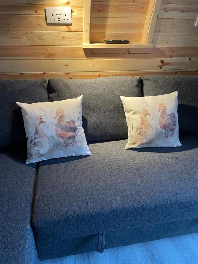 Appartamento Glamping Pods Milngavie Esterno foto