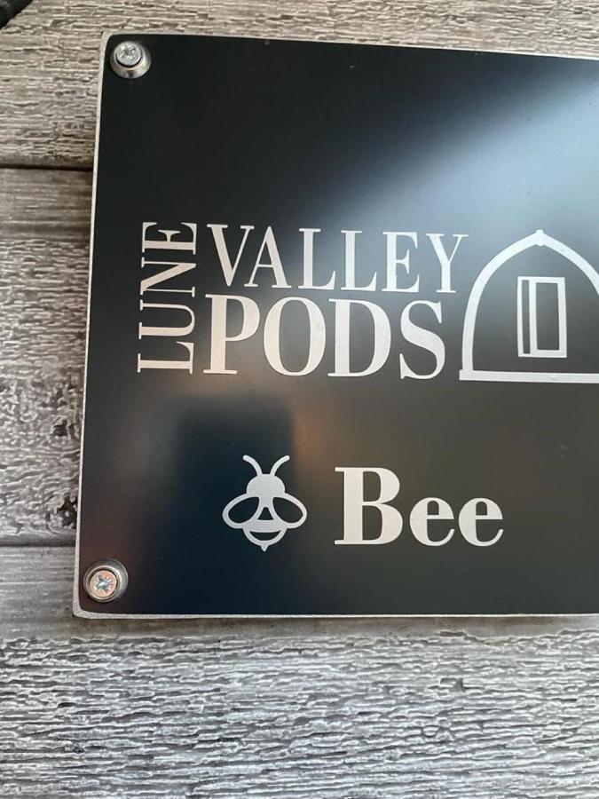 Appartamento Glamping Pods Milngavie Esterno foto