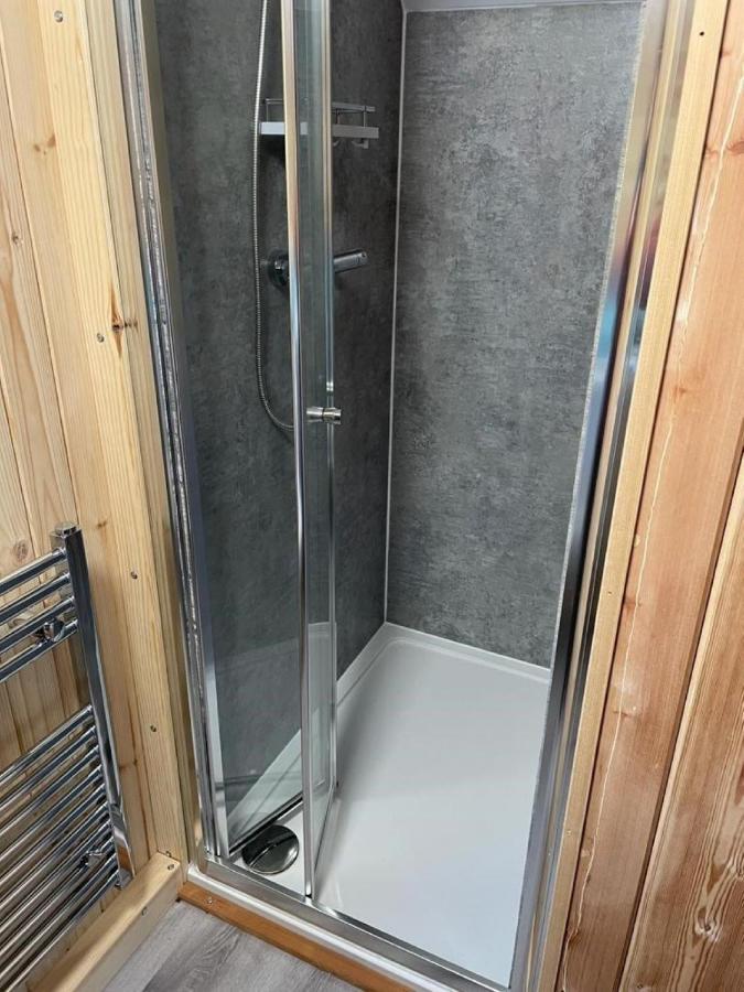 Appartamento Glamping Pods Milngavie Esterno foto