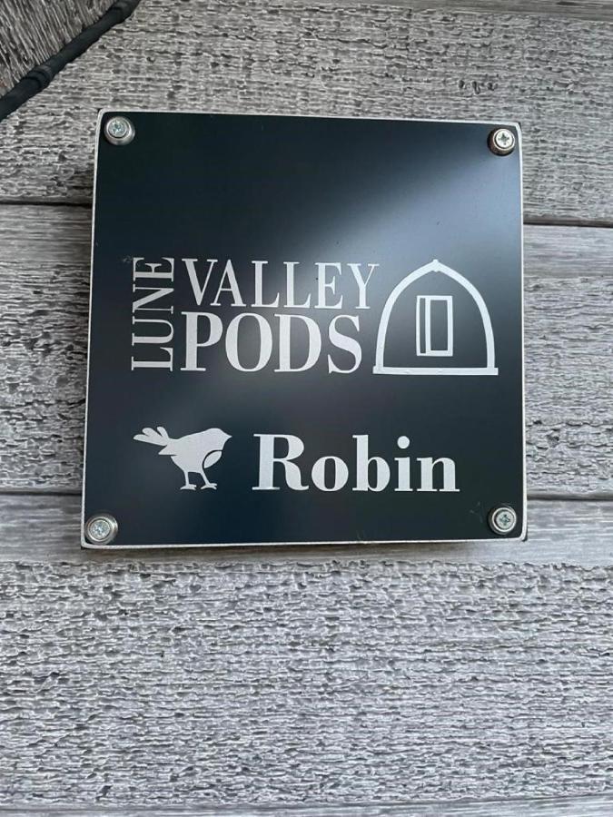 Appartamento Glamping Pods Milngavie Esterno foto