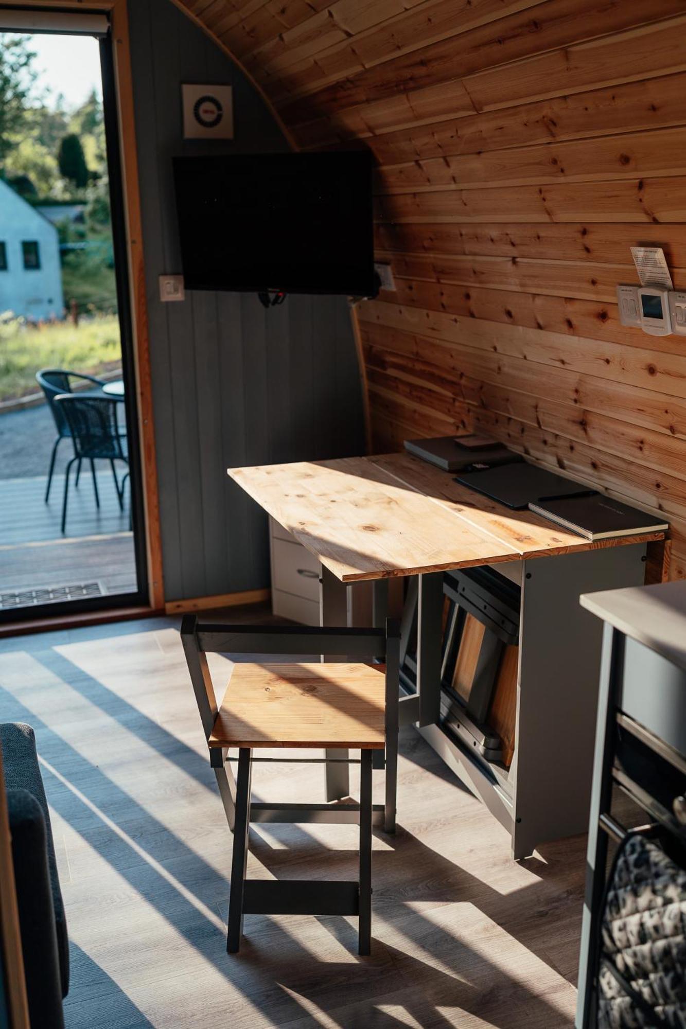 Appartamento Glamping Pods Milngavie Esterno foto